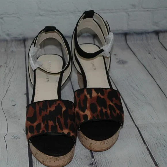 NIB MARC FISHER Rillia Cork Platform Sandals Animal Print Natural Fabric Size 6M